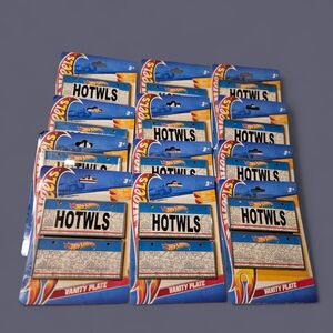 Hot Wheels Vanity Plate Set